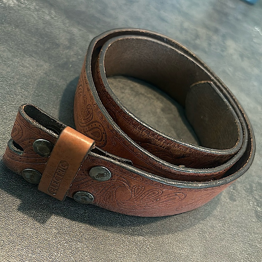 Electric brown genuine leather embossed belt w/o buckle